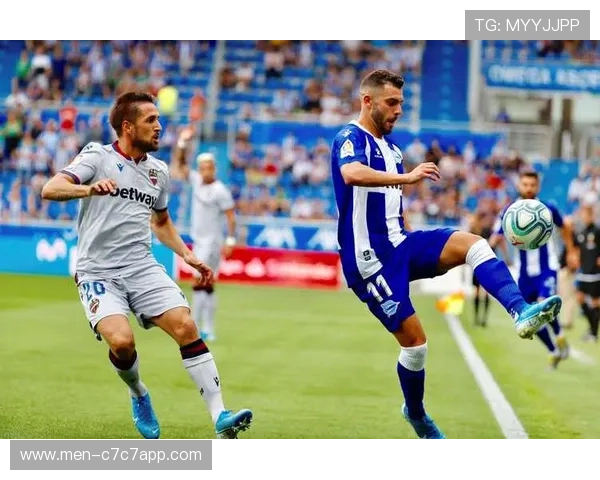 足球巨星风采登场 赛场内外精彩纷呈 全民热血沸腾的足球盛宴即将开启