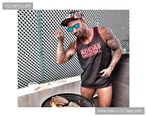 足球球星如何在健身房打造强健体魄提升竞技状态揭秘